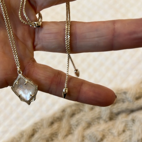 Kendra Scott Silver Adjustable Necklace with opalescent stone - Picture 7 of 7